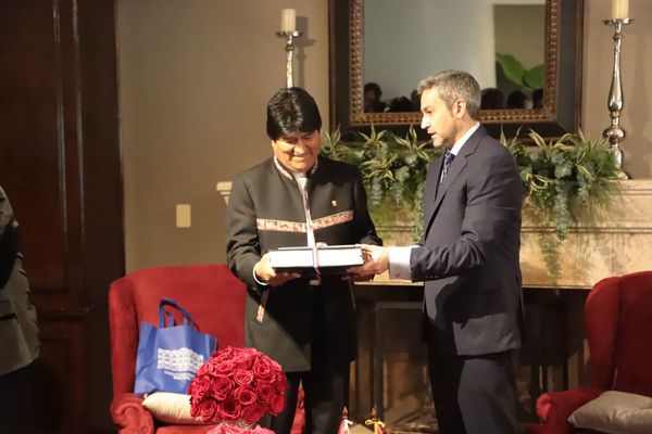 Senac pretende controlar lobby y regalos de cortesía que reciben autoridades