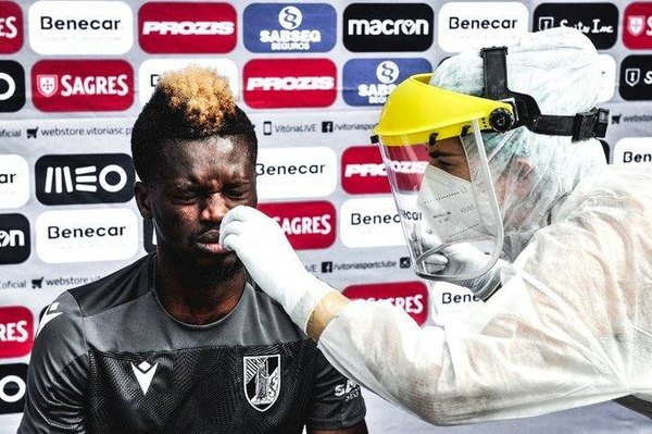 Tres jugadores dan positivo por coronavirus en Portugal