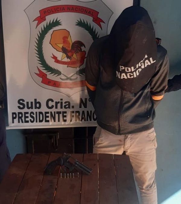 Reducen a presunto delincuente armado