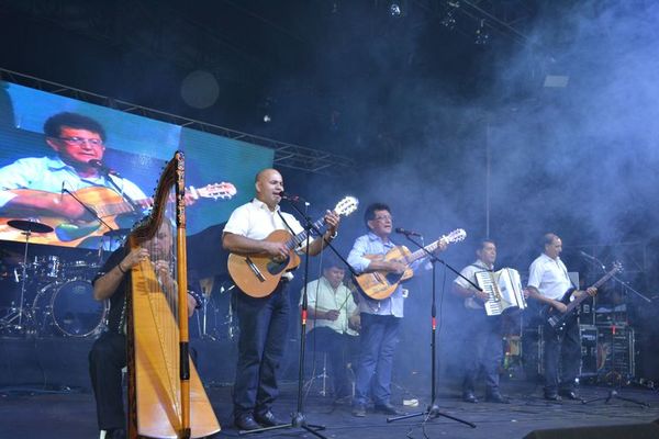 Néstor Damián Girett y su conjunto Los Misioneros lanzan su nuevo álbum musical - Espectáculos - ABC Color