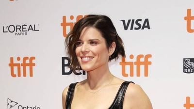 HOY / Neve Campbell baraja regresar a la saga de "Scream"