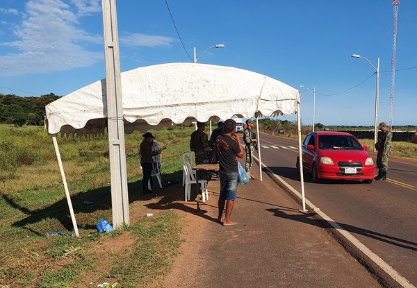 Dueño de toldo aclara que solo por un mes le contrataron