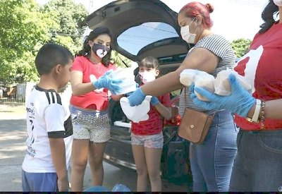 Celebró sus quince con una olla popular | Crónica