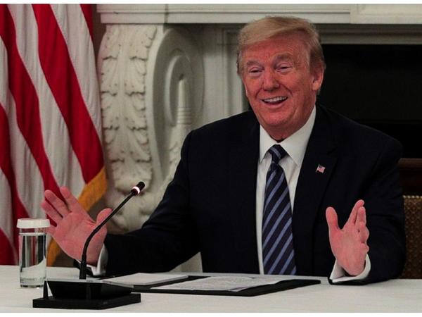 Trump se arriesga a reabrir la economía y reconoce segunda ola