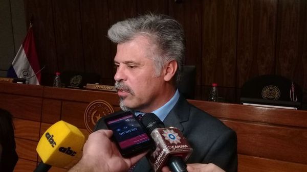 Municipios y gobernaciones usan el “código COVID” para licitaciones no relacionadas a la pandemia - Nacionales - ABC Color