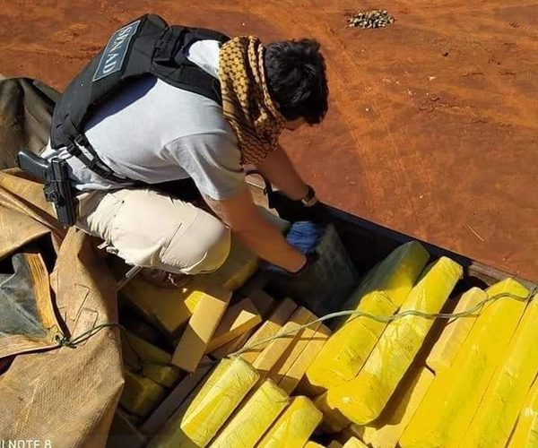 Cae camión con 3.000 kilos de marihuana que iba ser llevada al Brasil con una carga de soja – Diario TNPRESS