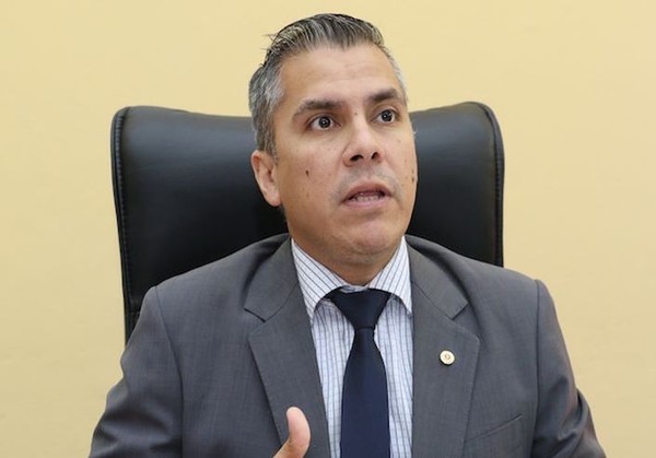 Apoderado de ANR analiza la posibilidad de iniciar acción judicial contra titular de la Secretaría Anticorrupción