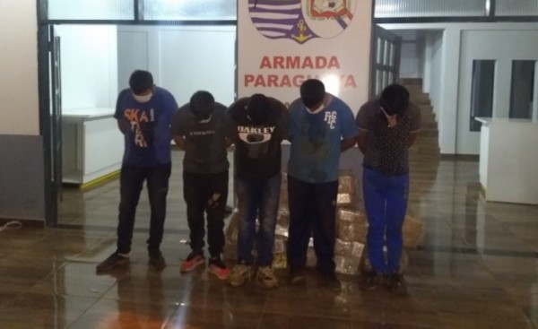 Cinco estibadores detenidos mientras intentaban ingresar por el río