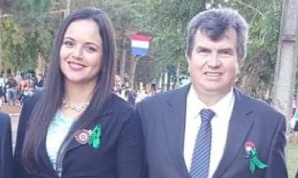 Denuncian a intendente y Concejal departamental por politizar entrega de víveres.