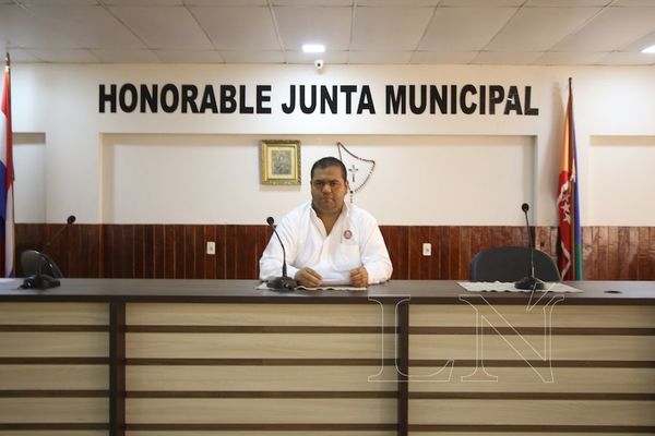 "PJC tiene un intendente prepotente, mal educado y que cree que está por encima de la ley", opina intendente interino » Ñanduti