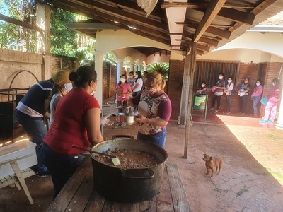8 mil platos de so´o hu´u en Belén - Paraguay Informa