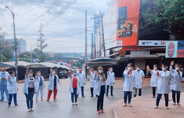 Hay una “ola de corrupción en el manejo financiero de la pandemia”, aseguran médicos - Paraguay Informa