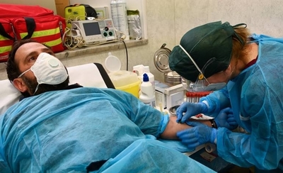 HOY / Experto italiano asegura que para cuando estén las vacunas, el coronavirus ya habrá desaparecido