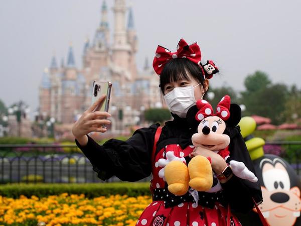 Disneyland de Shanghái volvió a abrir sus puertas