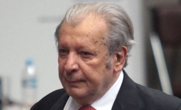 HOY / Reforma Estructural del Estado: Calé dice que es un "show de vyrorei" de sus colegas