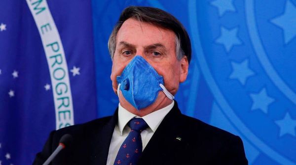 Bolsonaro incluye a gimnasios y peluquerías como “actividades esenciales” en Brasil