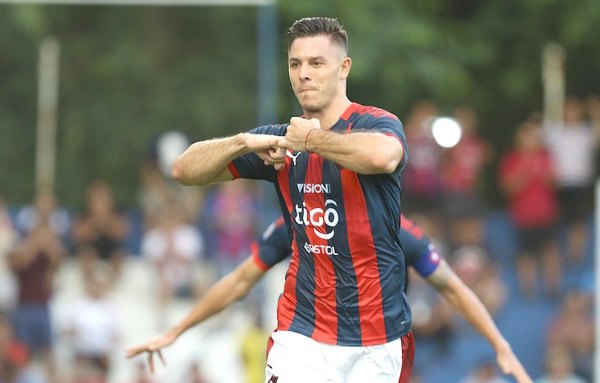 FIFA OBLIGA A CERRO A PAGAR SU CUENTA | Crónica