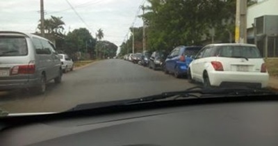 Mitã'i: quejas por vehículos mal estacionados