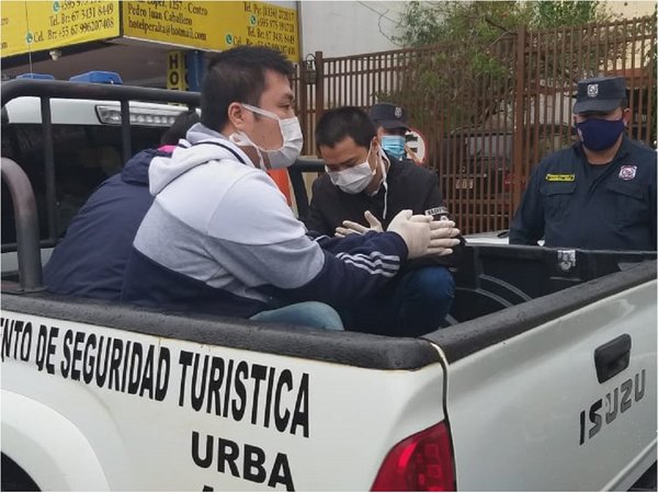 Detienen a 3 orientales por incumplir cuarentena