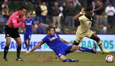 Pablo Aguilar es noticia en reporte médico del Cruz Azul de México