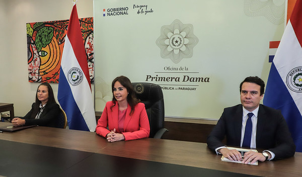 La Oficina de la Primera Dama y The Trust for the Americas firman acuerdo para potenciar programas en beneficio de las mujeres | .::PARAGUAY TV HD::.