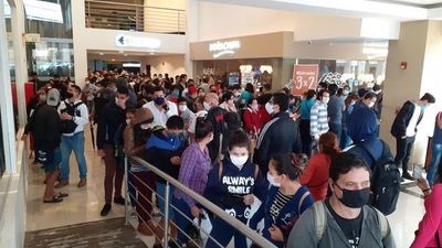 Gran aglomeración en oficinas del BNF en San Lorenzo - Nacionales - ABC Color