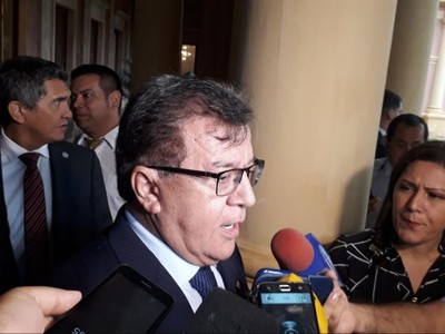 'Entre abril y mayo estamos entregando un poco más de 1 millón de dólares', dice titular paraguayo de la EBY