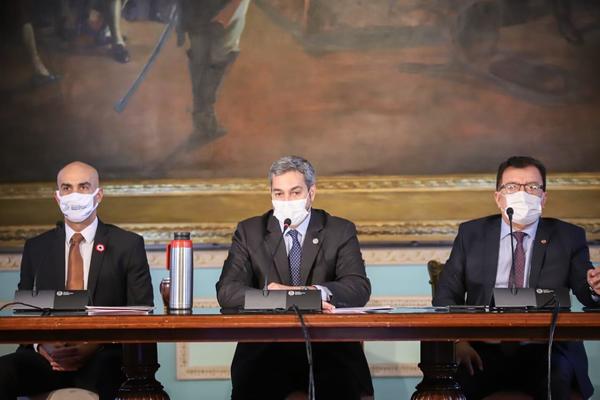 Gobierno entregó aportes a Salud Pública y a las gobernaciones de Caazapá, Itapúa y Paraguarí - El Trueno