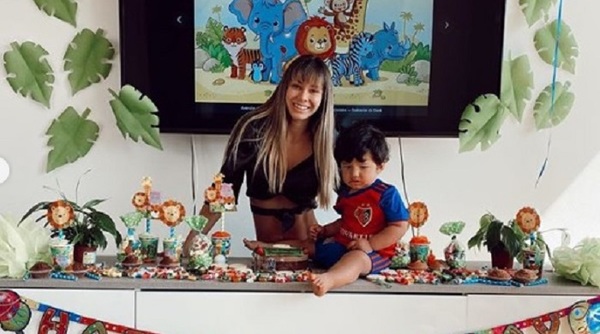 Judith Gamarra celebró en el extranjero el primer añito de su hijo