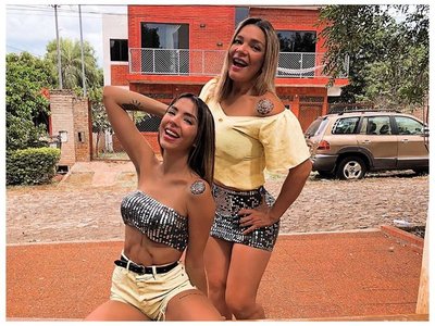 Natty Balbuena presentó a su sexy mami