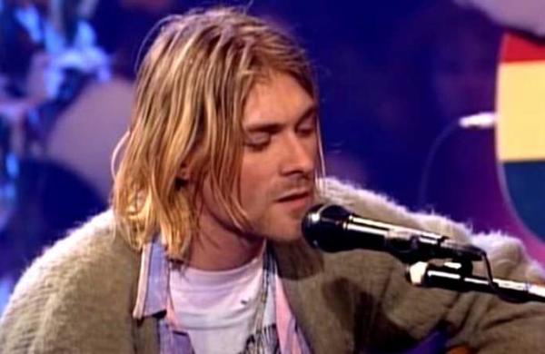 Subastan guitarra que utilizó Kurt Cobain en la presentación del disco 'Unplugged' - SNT