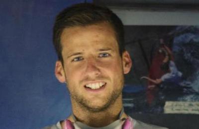 Surfista muere por el ataque de un tiburón en una playa cerrada por el coronavirus - C9N