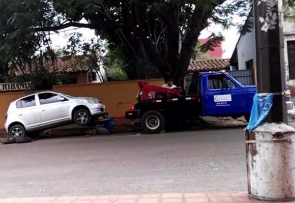 ¿Dónde está la grúa que dejó S. L Parking a la Municipalidad? » San Lorenzo PY
