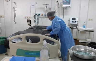 Enfermeras piden el reconocimiento a sus labores en su día