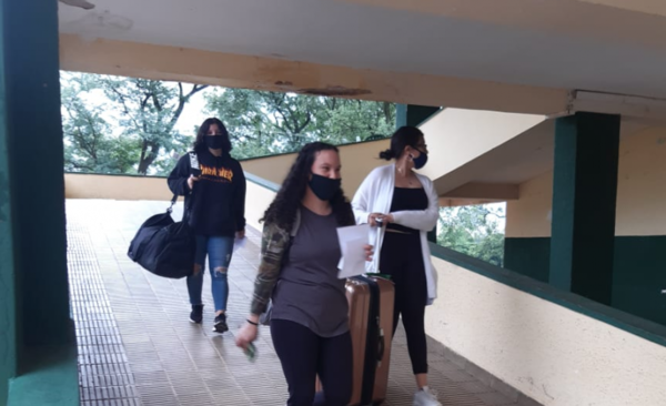 HOY / Dan negativo a las pruebas de coronavirus y vuelven a sus casas