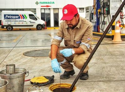 Sindicalistas de Petropar insisten en nombramientos y equiparación salarial - Nacionales - ABC Color