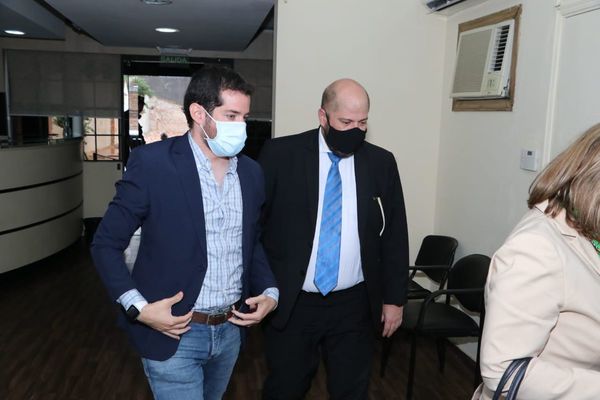 Caso Dinac: Dos imputados más se abstuvieron de declarar