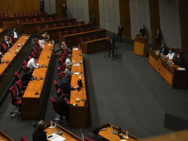 Ministros se autoalaban, pero se olvidan de errores en cuarentena