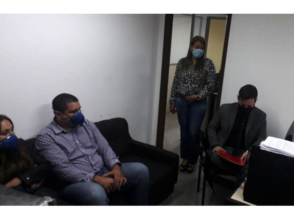 Proveedores de tapabocas de la Dinac, con arresto en casa