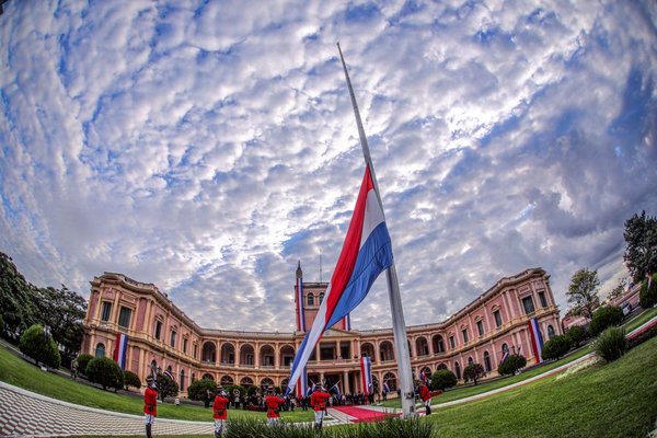 Paraguay conmemorará 209 años de Independencia Nacional con una serenata virtual