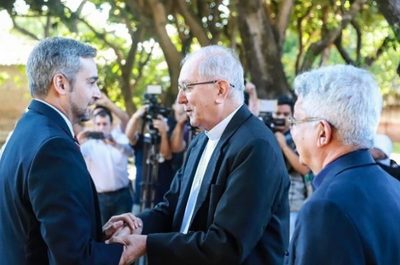 Mario Abdo rechaza invitación para participar del Tedeum » Ñanduti
