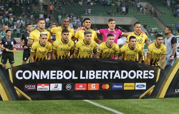 Raúl Bobadilla y Guillermo Benítez extienden contrato con el Aborigen