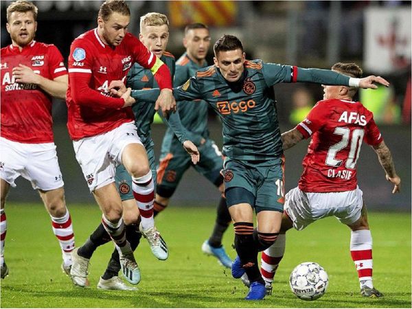 Países Bajos estudia la vuelta de la Eredivisie en agosto