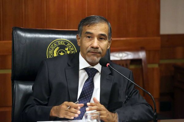 Ministro de la CSJ presentó denuncia ante la Fiscalía - Megacadena — Últimas Noticias de Paraguay