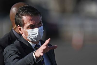 Avance del COVID-19 en Brasil alarga pulso entre Bolsonaro y gobernadores - Mundo - ABC Color