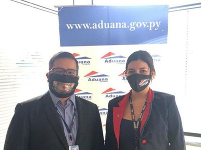Aduana de Encarnación utiliza tapabocas inclusivos