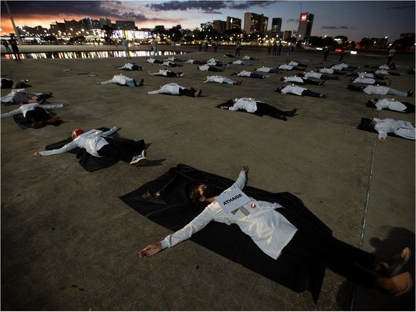 Muertes por Covid-19 en Brasil pasan de 13.000 e infectados suman 188.974
