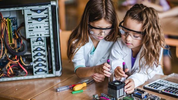 Niñas de 8 a 12 años serán líderes en STEM