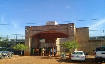 HOY / Internos de la Penitenciaría Regional de Misiones emprenden produciendo chorizo sanjuanino