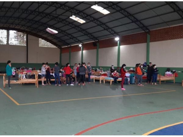 Tensión en albergues del A. Paraná por falta de segunda toma de muestras
